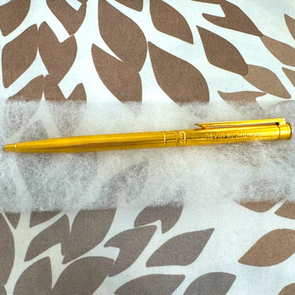 MonBlanc Gold pen